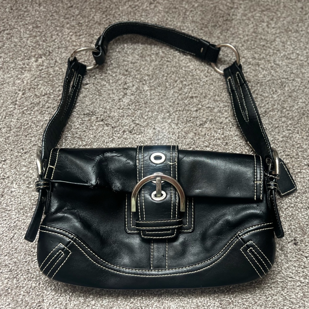 Vintage Coach Black Leather Shoulder Bag